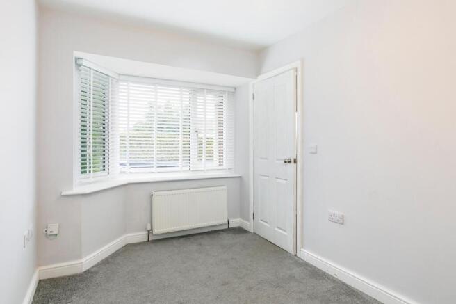 4 bed Semi-Detached for sale Image 4