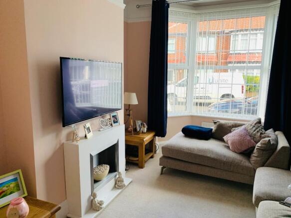 3 bed Terraced to rent Image 4