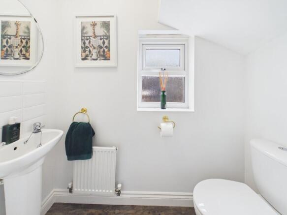 3 bed Semi-Detached for sale Image 7