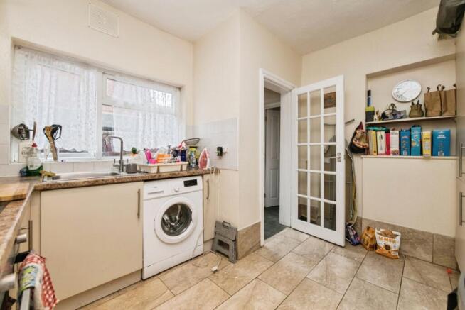 St. Andrews Road, Exmouth, Devon, EX8 photo 4