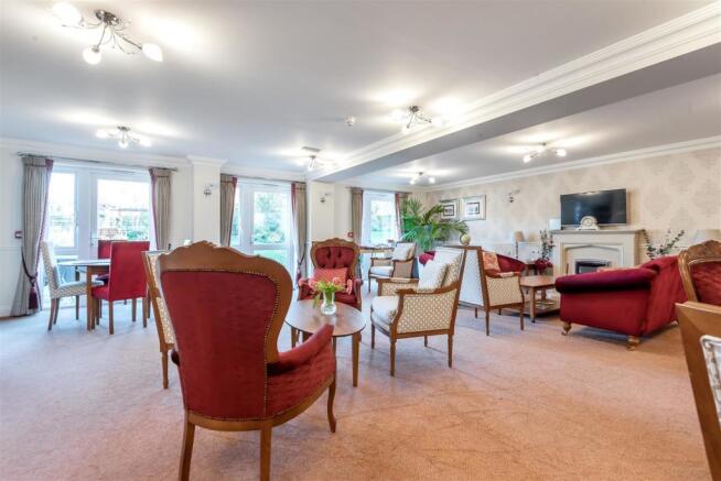 Owners Lounge.jpg