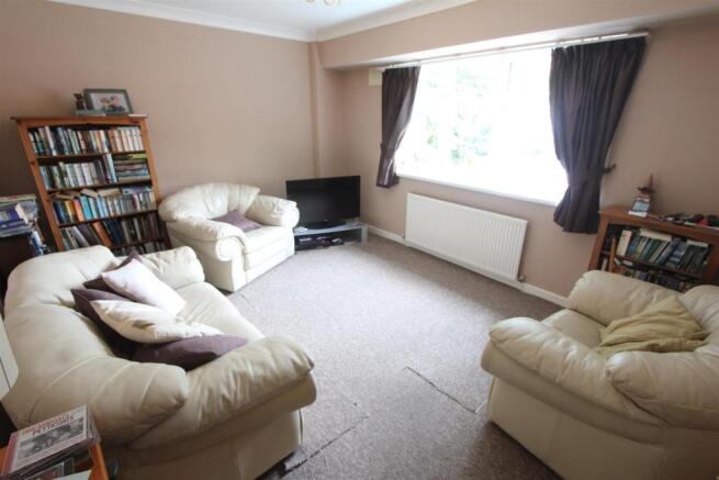 Family/sitting room to front