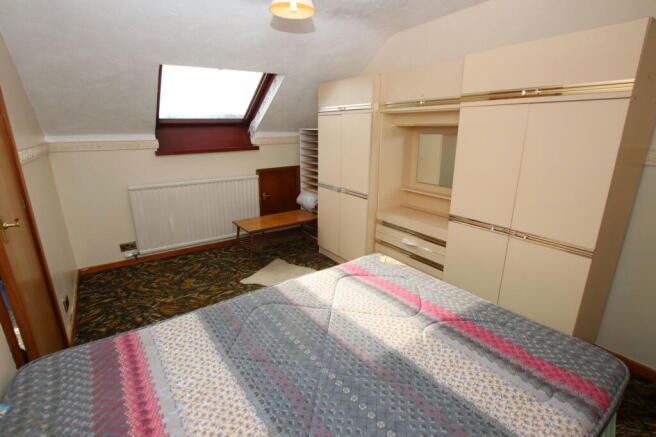 3 bed Semi-Detached Bungalow for sale Image 7