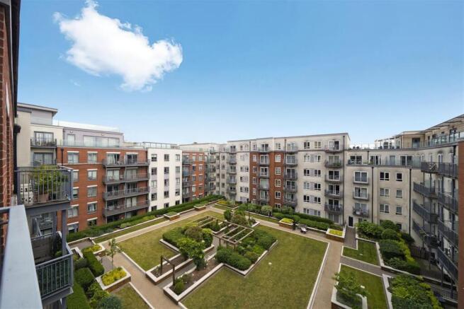 36 Ellyson House - 3l2fpYR9v2N0d8lA8B9f.jpg