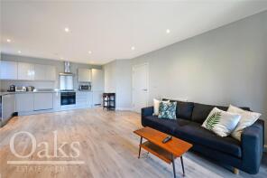 Flat 3, 8 Canalside Apartments, Bevill Close, South Norwood, London SE25 4FA