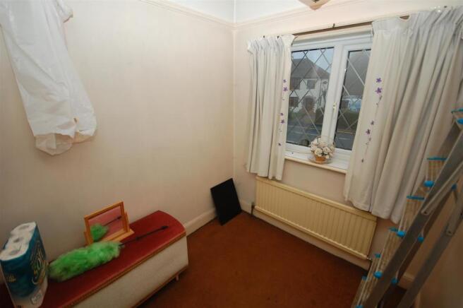 30churchlaneBEDROOM3.JPG
