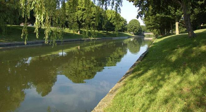 Royal Military canal;