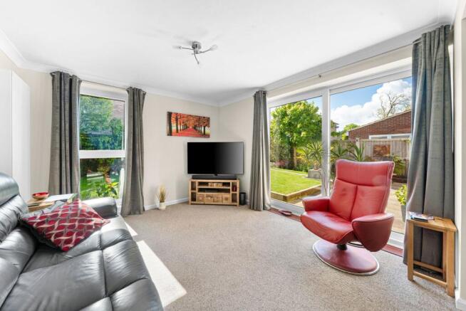 4 bed Detached for sale Image 8
