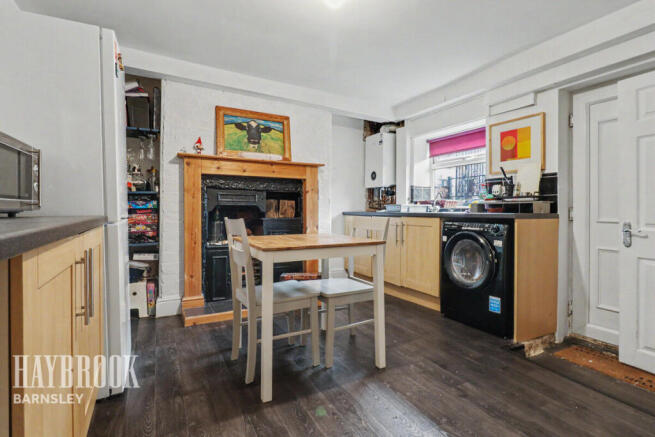 3 bed Terraced for sale Image 6