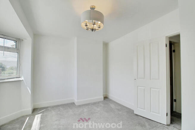 2 bed Semi-Detached to rent Image 6