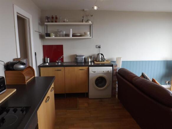 Lounge/diner/kitchen