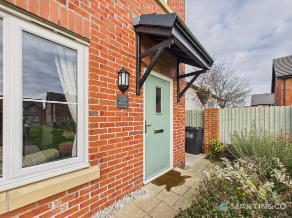 CAM02318G0-PR0586...