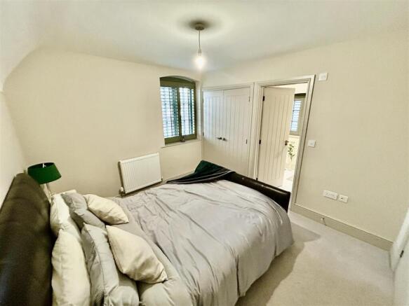 bed11.JPG