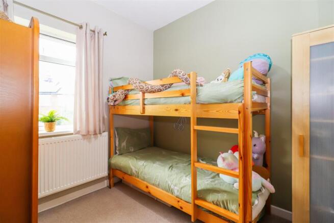 3 bed Terraced for sale Image 7