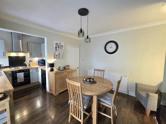 Kitchen diner