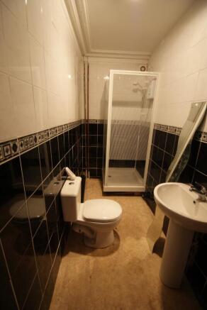 6 bed End of Terrace to rent Image 5