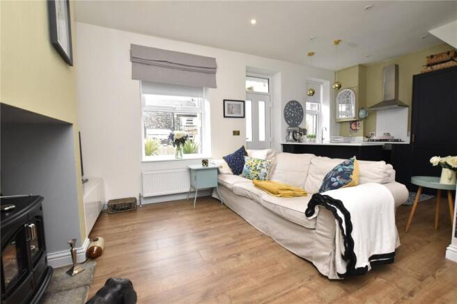 3 bed Terraced for sale Image 11