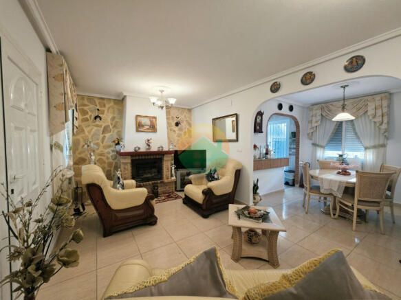 2 Bedroom Semi-Detached For Sale-RED449-2