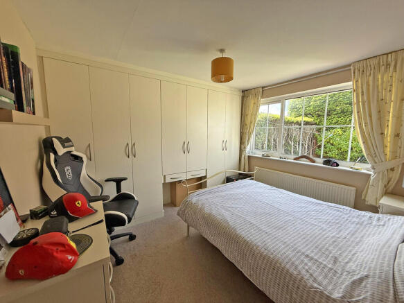 2 bed Detached Bungalow for sale Image 8
