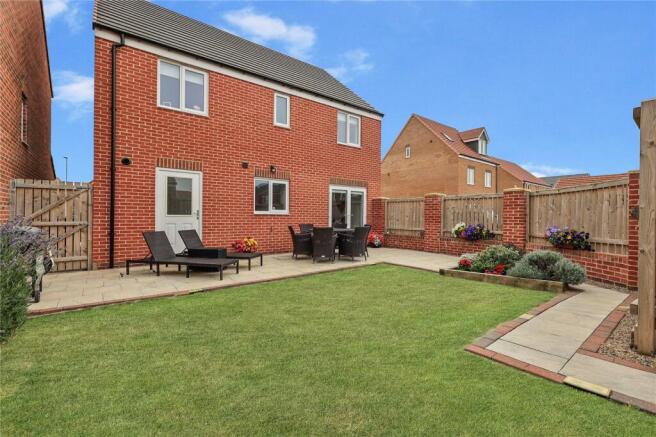 4 bed Detached for sale Image 4