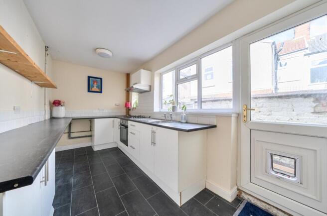 1437634-6-69c8213cd945b