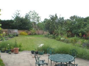 Approx 112' garden