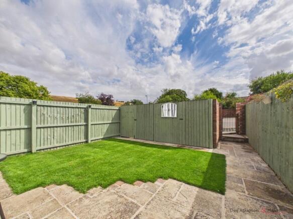 3 bed Terraced for sale Image 4