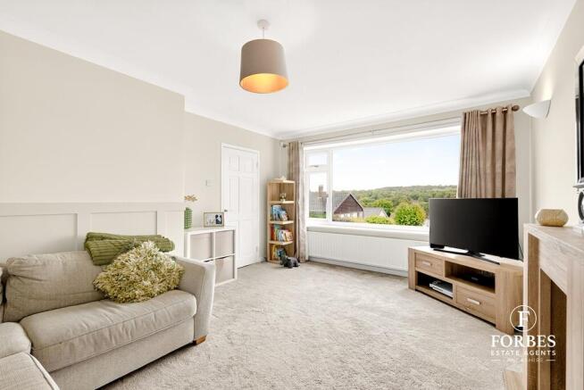 Carlton Avenue, Clayton-le-Woods, PR6 photo 4