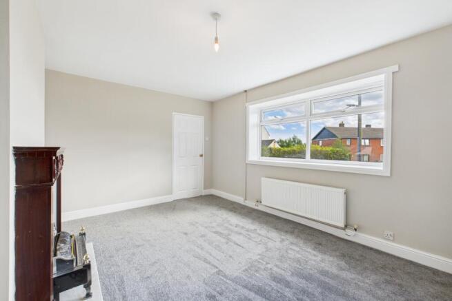 CAM04201G0-PR0107-STILL002