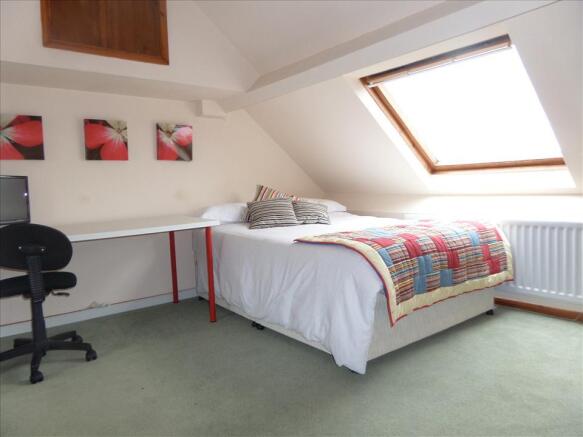 LOFT ROOM