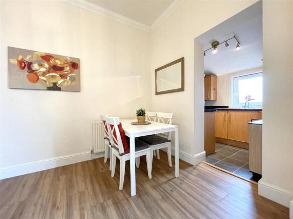 Lounge/ Dining