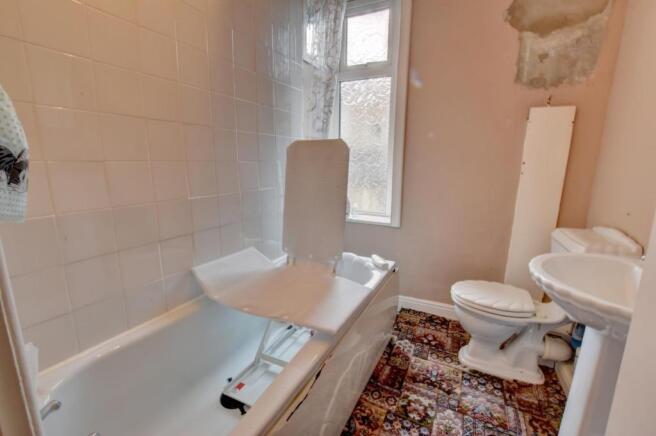 Bathroom.jpg