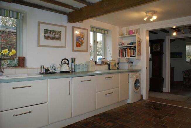 Photo 10