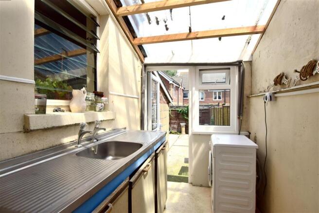 Lean-To