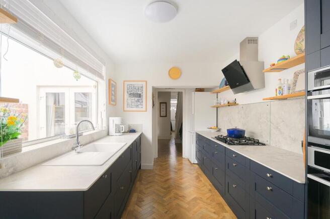 1M8PBN - Kitchen C.jpg