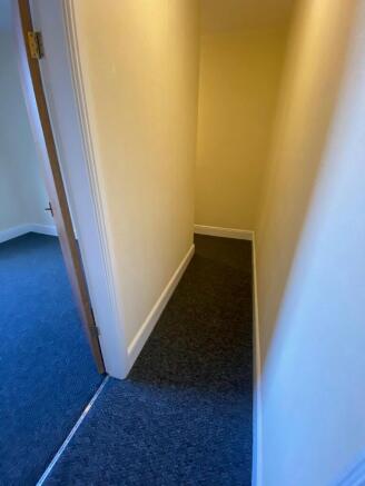 2 bed Terraced to rent Image 12