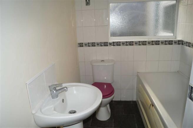 GROUND FLOOR BATHROO