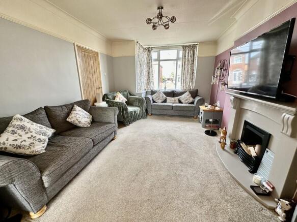3 bed Semi-Detached for sale Image 10