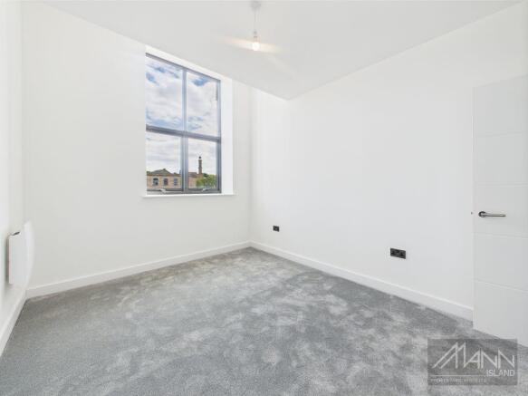 2 bed Apartment to rent Image 10