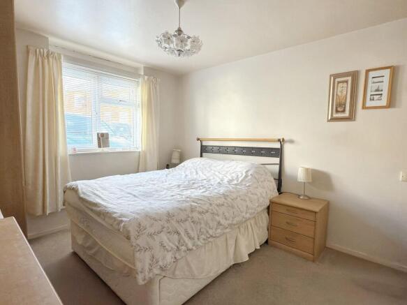 2 bed Flat for sale Image 9