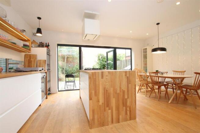 Kitchen Dining Room.JPG