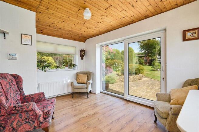 4 bed Detached for sale Image 8