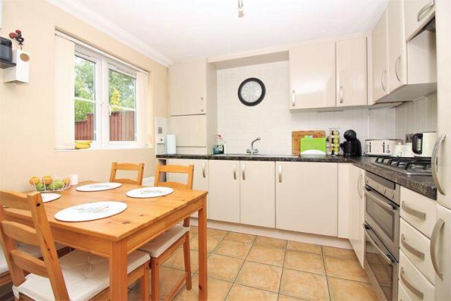 Kitchen/Dining Area