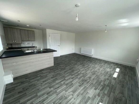 Kitchen / Lounge