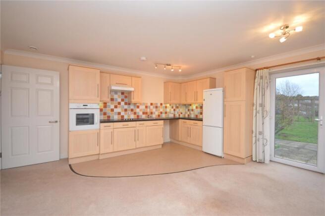 Lounge/ Kitchen