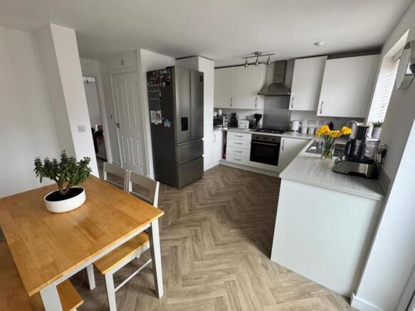 Excellent Dining Kitchen