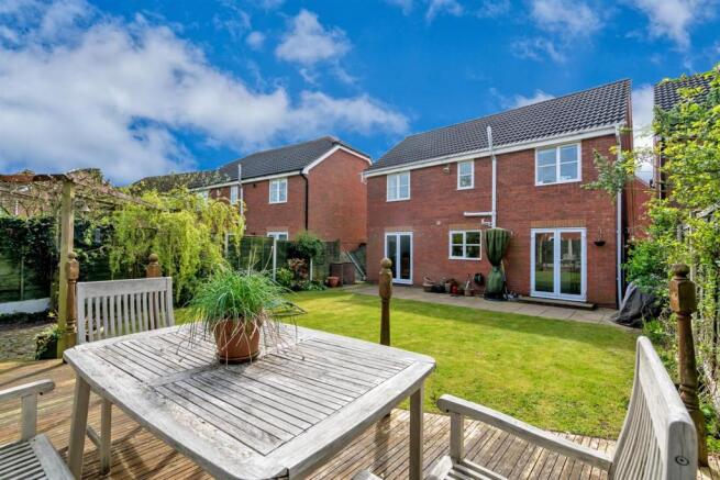 35 Beaumont Way Ws11