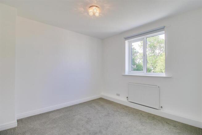 2 bed Semi-Detached for sale Image 10