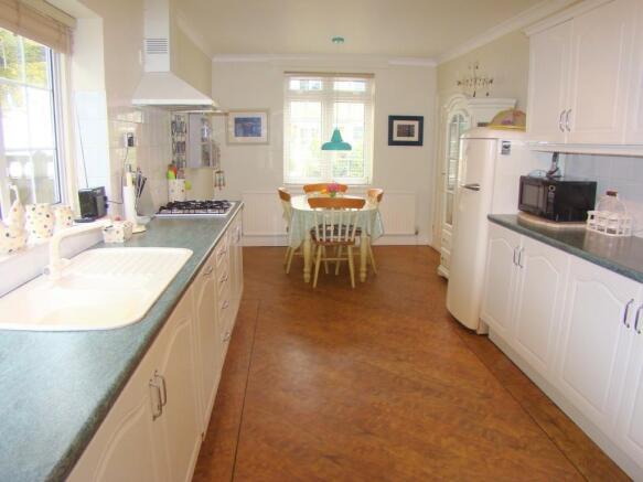 Kitchen/Breakfast Rm
