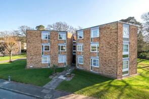 10, Heathside, Weybridge KT13 9YQ